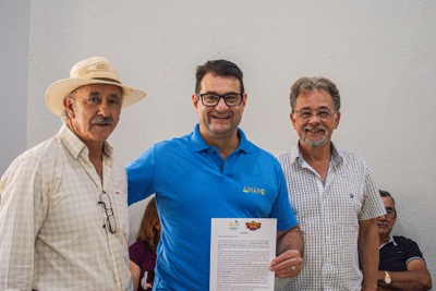 Deputado Alexandre Amaro visita a Câmara de Pinhão e destaca apoio a evento cultural no município