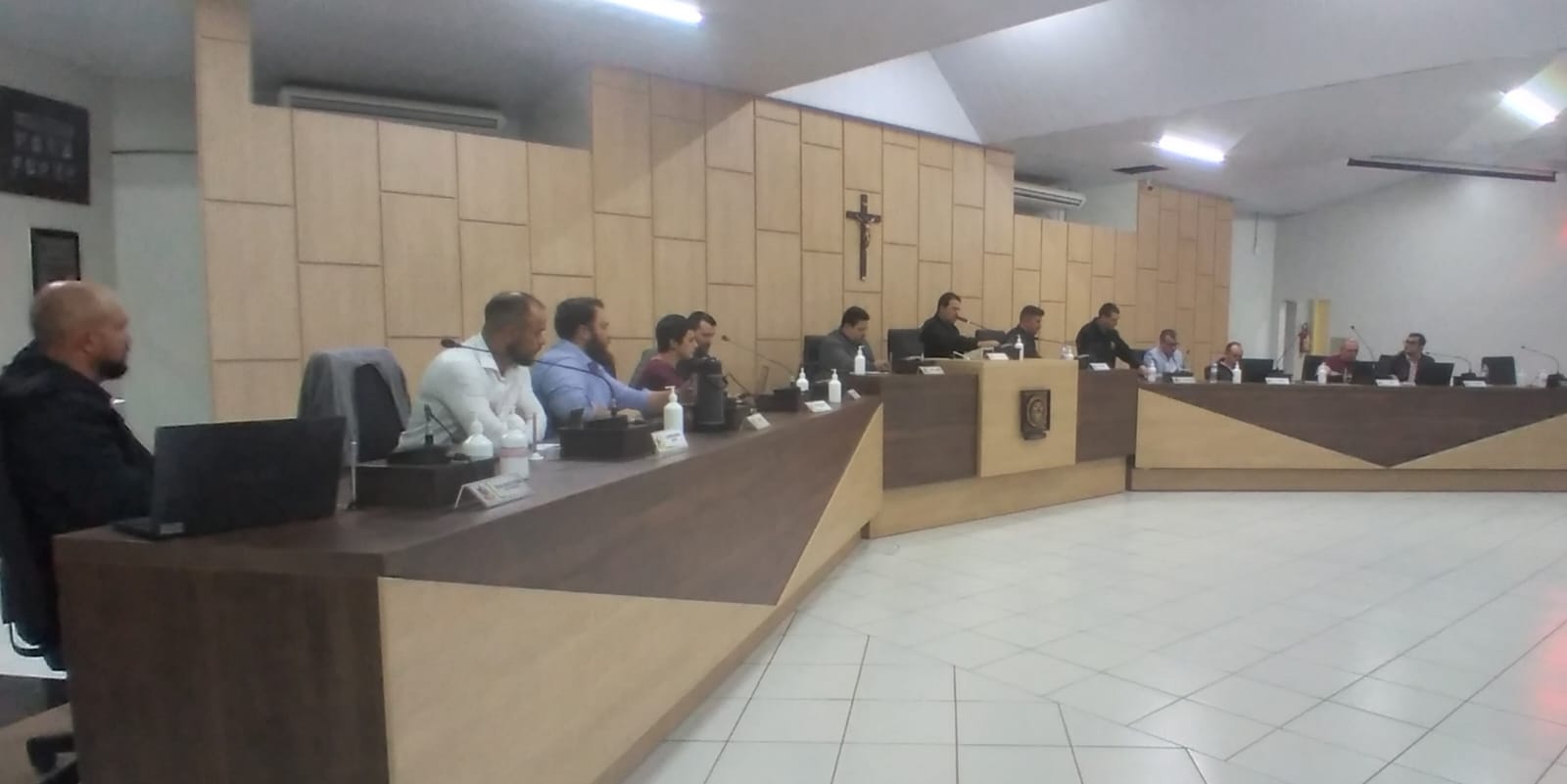 Legislativo realiza primeira sessão do Biênio de 2023-2024, formação das comissões 